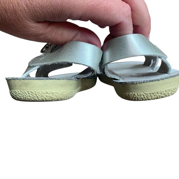 Saltwater Sweetheart Sandals in silver - Picture 3 of 10